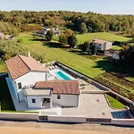 Villa Nina By Interhome