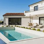 Nina By Interhome Brtonigla