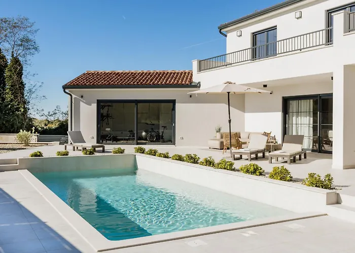 Nina By Interhome 브르토니글라